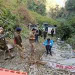 बीएमडब्ल्यू बचाने के चक्कर में खाई में गिरी रोडवेज बस, 4 की मौत, 25 यात्री घायल