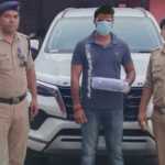शराब के नशे में युवक ने नकली बंदूक से फैलाई दहशत, पुलिस ने किया गिरफ्तार