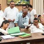 🚨 देहरादून: सरकारी भूमि पर अतिक्रमण की शिकायतों पर डीएम सख्त, तत्काल कार्रवाई के निर्देश 🏛️⚡