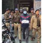 🚨 हल्द्वानी बनभूलपुरा में पुलिस का बड़ा एक्शन — 2 तमंचे व 17 कारतूस के साथ आरोपी गिरफ्तार, वीडियो