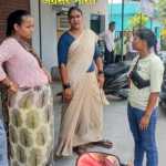 सावधान! बिंदुखत्ता : ₹20 की ‘मैजिक बुक’ बेचने आई महिलाओं पर शक, पुलिस जांच