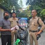 हल्द्वानी में स्कूटी से शराब तस्करी का खुलासा, 96 पव्वे इम्पीरियल ब्लू के साथ एक गिरफ्तार
